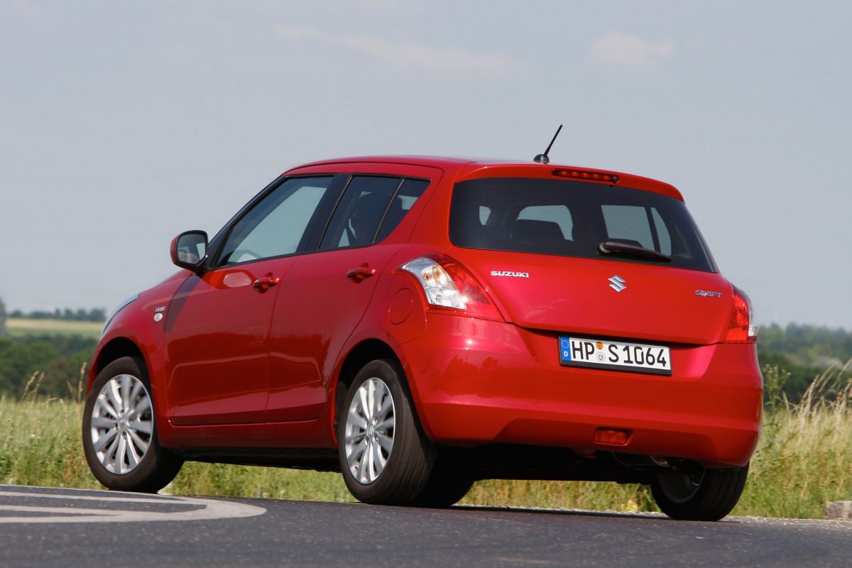 SUZUKI SWIFT