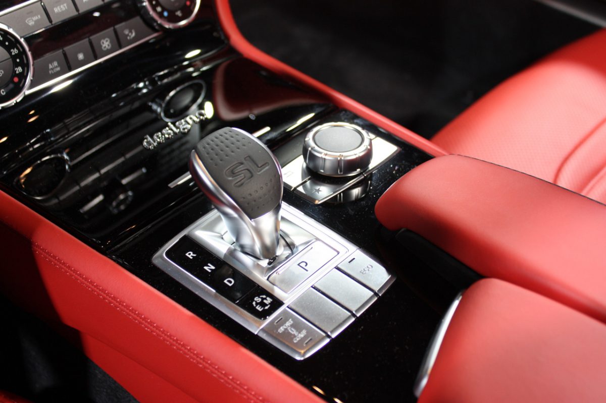 MERCEDES-BENZ SL-OSZTÁLY