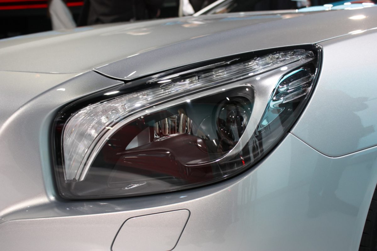 MERCEDES-BENZ SL-OSZTÁLY