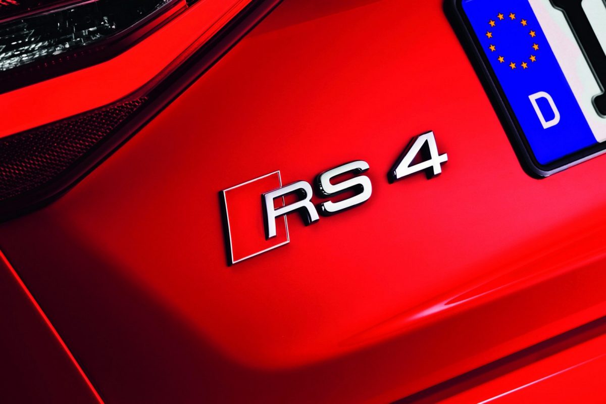 AUDI RS4