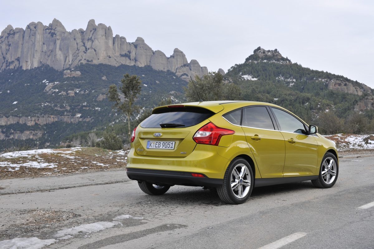 FORD FOCUS