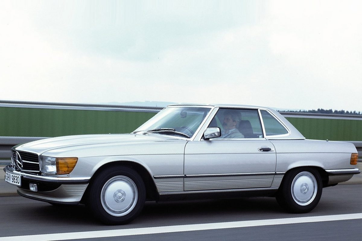 MERCEDES-BENZ SL-OSZTÁLY