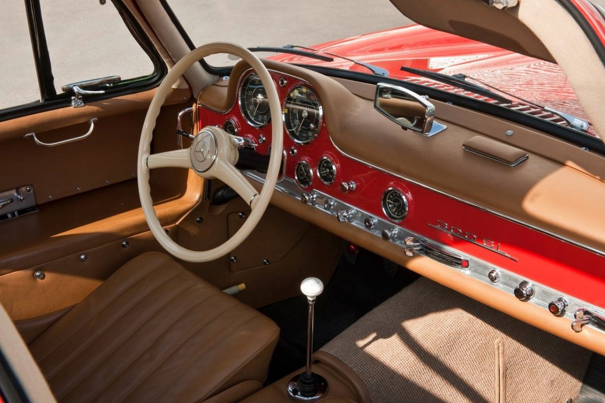 MERCEDES-BENZ SL-OSZTÁLY