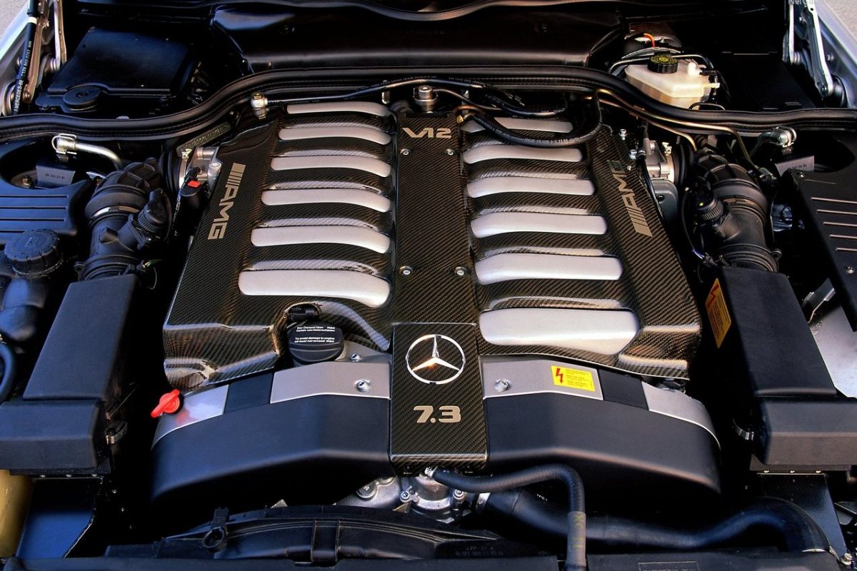 MERCEDES-BENZ SL-OSZTÁLY