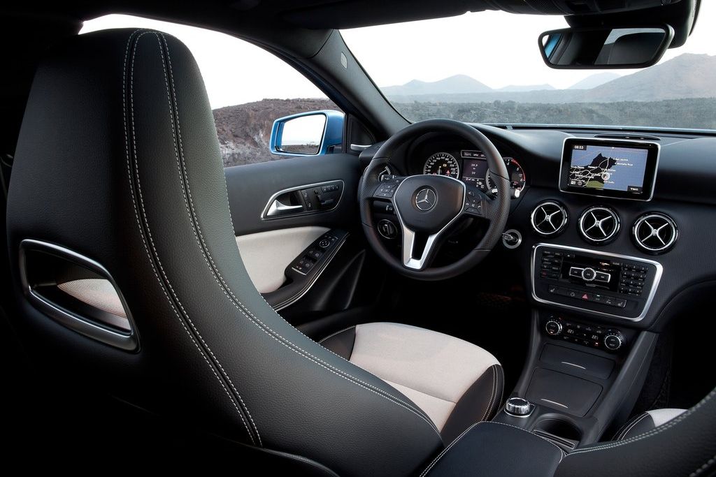 MERCEDES-BENZ A-OSZTÁLY