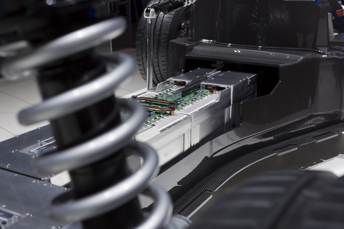 MERCEDES-BENZ SLS-OSZTÁLY