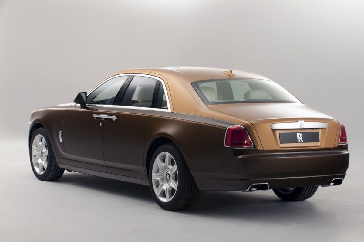 ROLLS-ROYCE GHOST