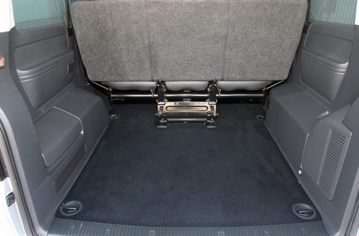 VOLKSWAGEN CARAVELLE