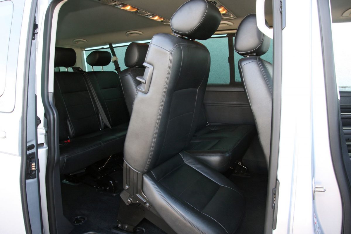 VOLKSWAGEN CARAVELLE