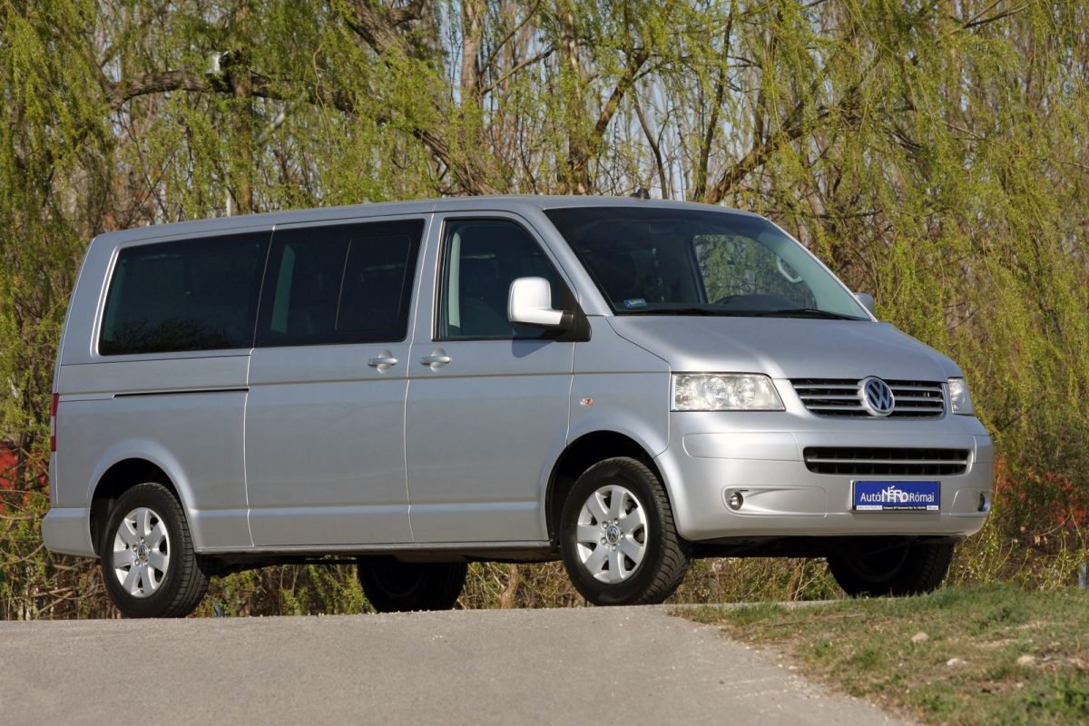 VOLKSWAGEN CARAVELLE