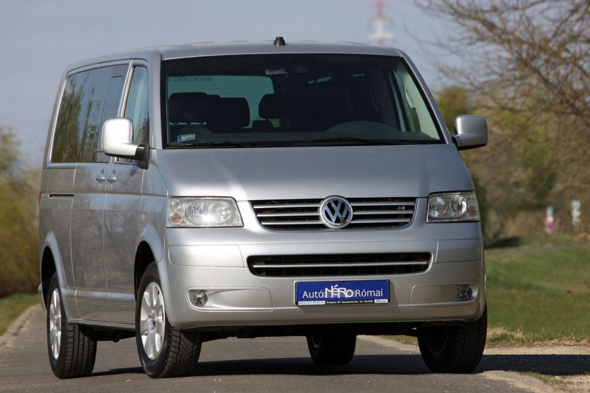 VOLKSWAGEN CARAVELLE