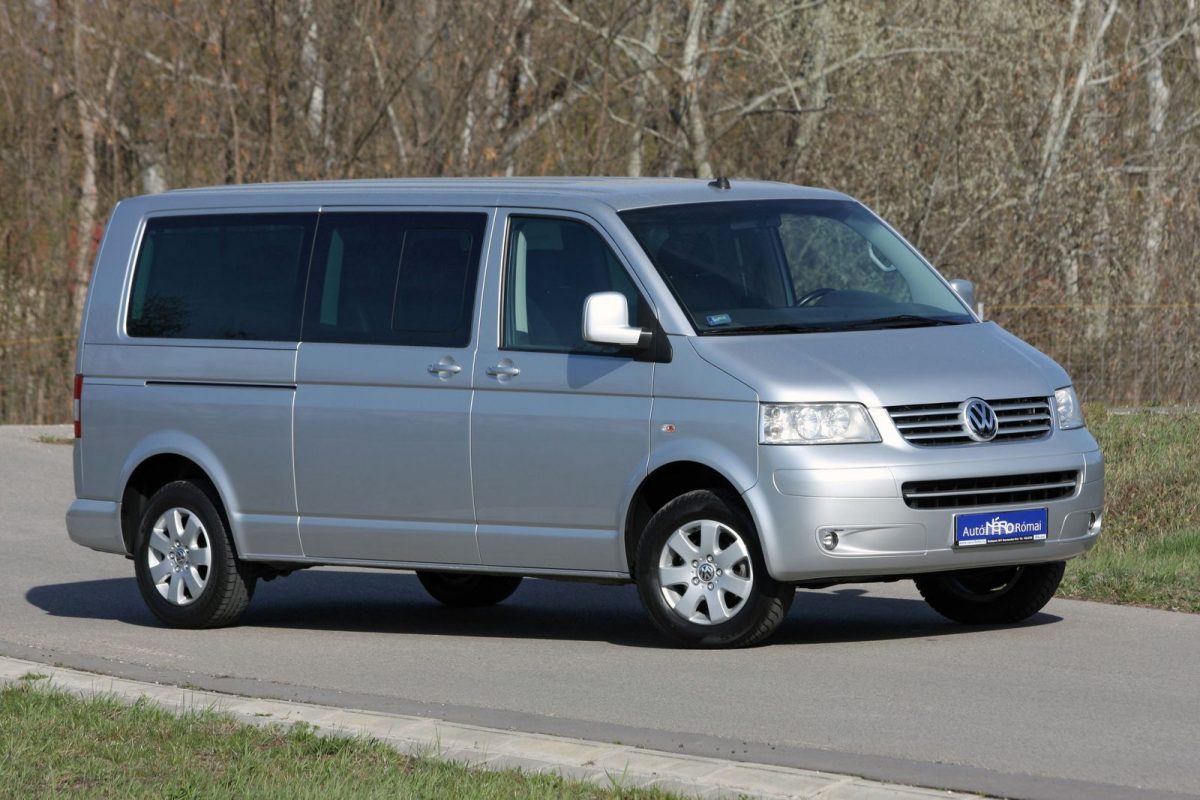 VOLKSWAGEN CARAVELLE