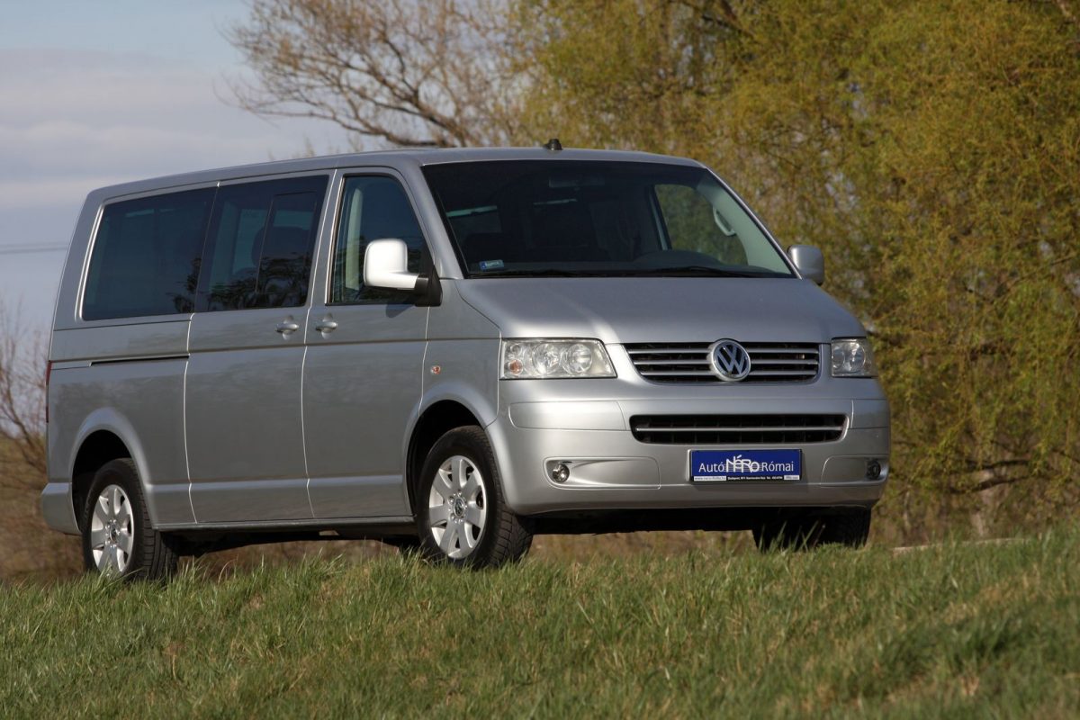 VOLKSWAGEN CARAVELLE