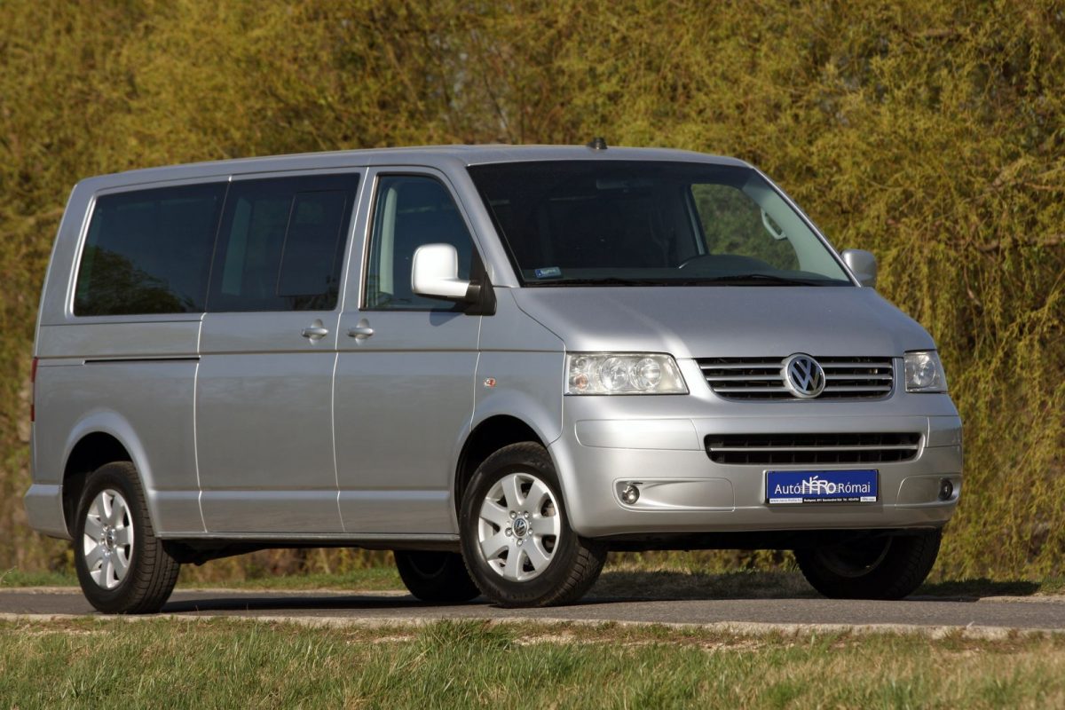 VOLKSWAGEN CARAVELLE