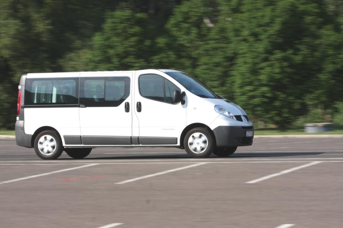 RENAULT TRAFIC