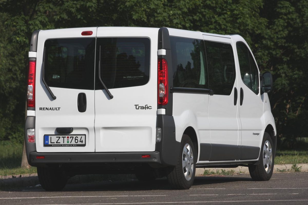 RENAULT TRAFIC
