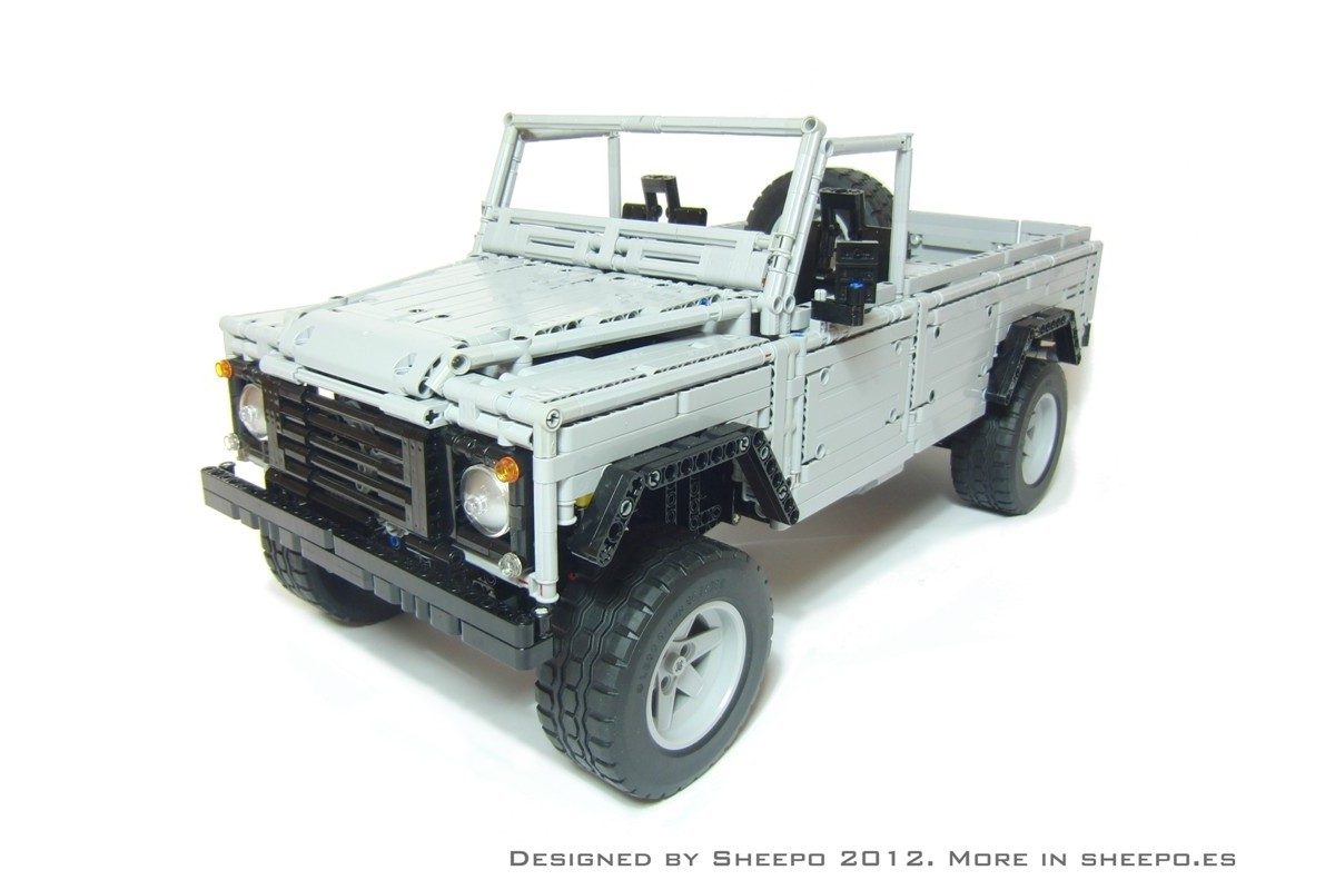 LAND ROVER DEFENDER