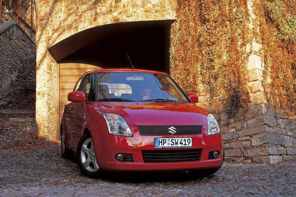 SUZUKI SWIFT