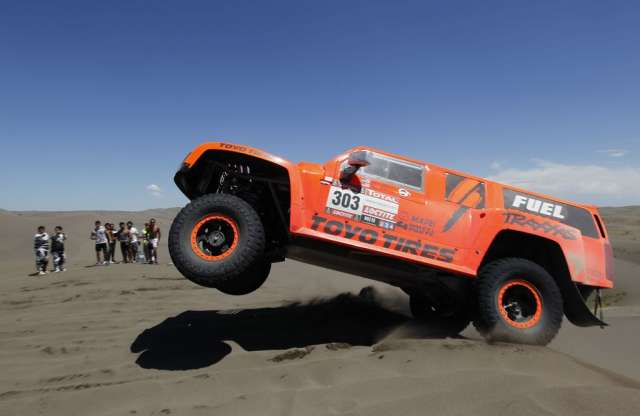 Dakar: támad a Hummer!