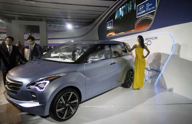 Méhkaptár jellegű utastér a Hyundaitól