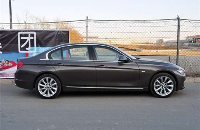 Tágasabb BMW 3-ast kapnak a kínaiak