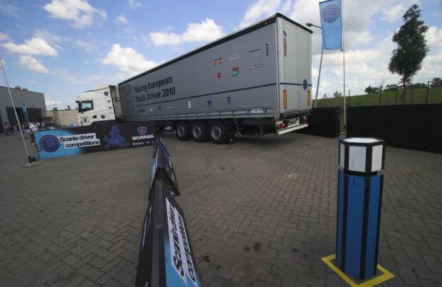 Ki a legprofibb? 100 ezer eurós nagyvas jár a legjobb sofőrnek