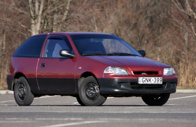 Nincs jobb válságautó 300 ezerért: Suzuki Swift használtteszt