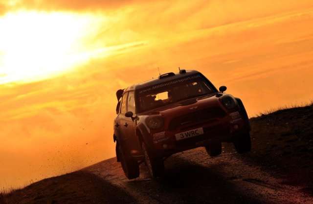 Kihúzták a szőnyeget a Prodrive alól