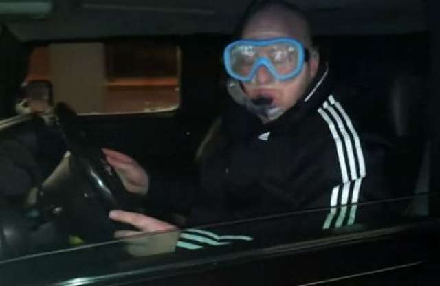 Van, akinek sikerült: Balaton-átkelés Hummerrel