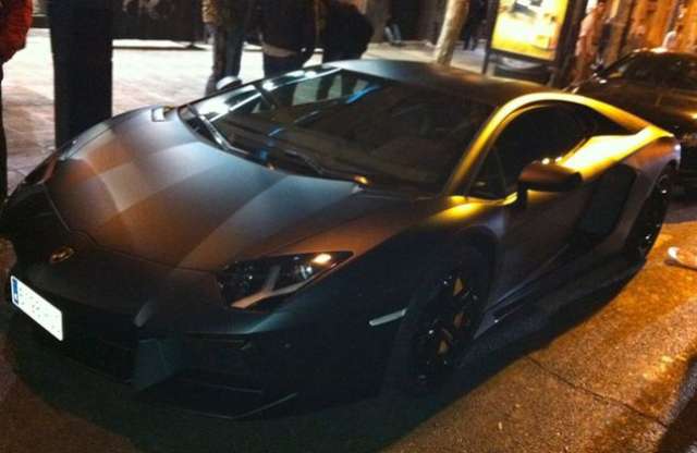 Ronaldo 100 milliós sportkocsival lepte meg… magát