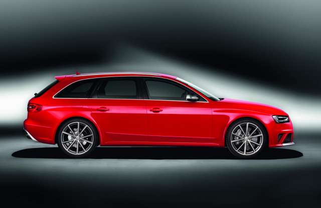 450 LE, 280 km/h: a friss Audi RS4 Avant