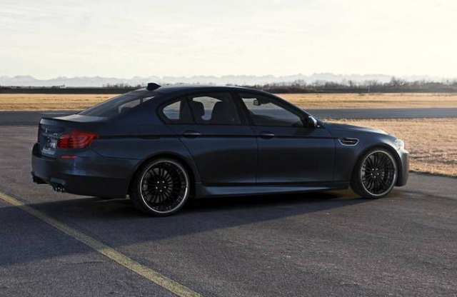 640 lóerő, és még több is van a BMW M5-ben