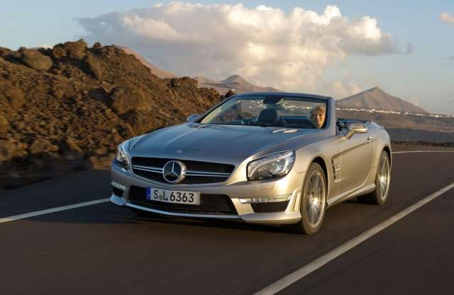 Gyilkos erővel jön a Mercedes luxusroadstere