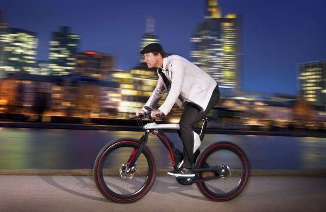 Egy Opel, amit 60 km-re hitelesítettek