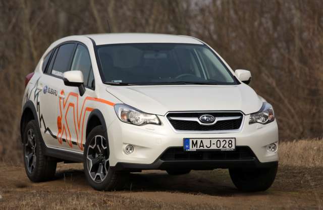 Nem zabál 15 litert: Subaru XV első teszt