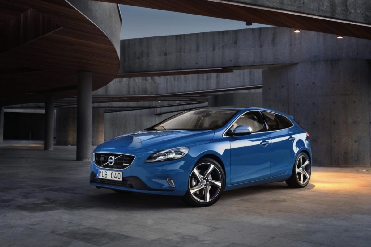 VOLVO V40
