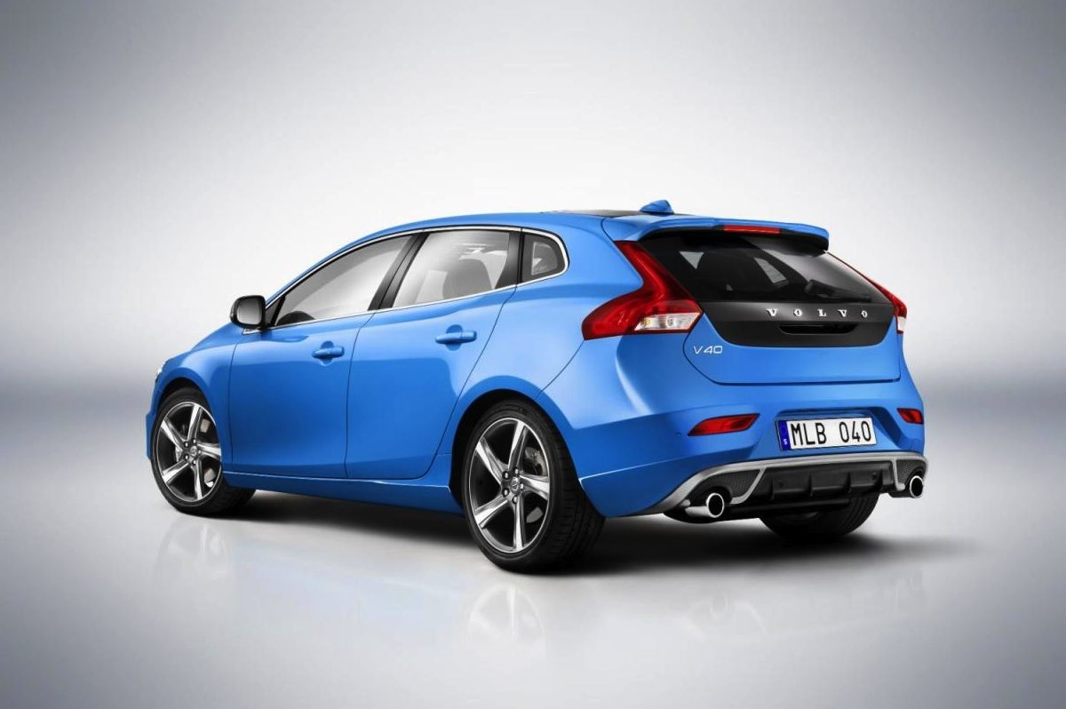 VOLVO V40