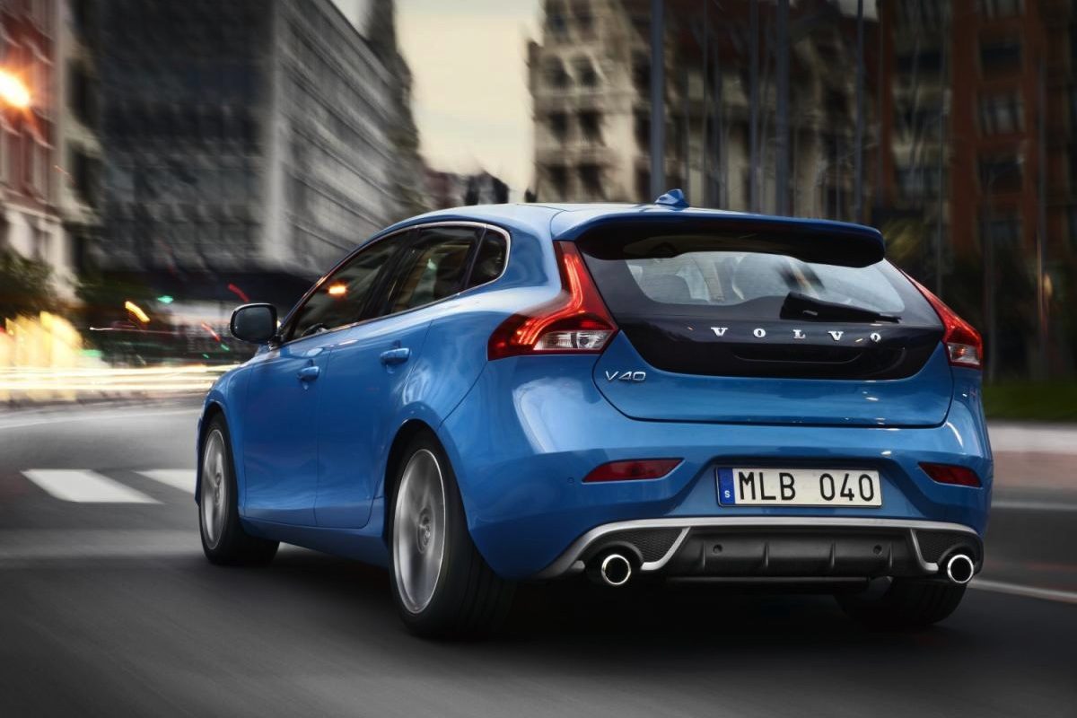 VOLVO V40