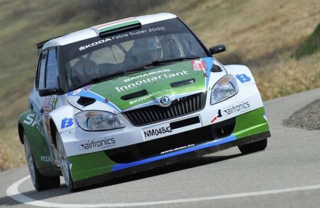 Adócsalás ellen jön az SP rendszám