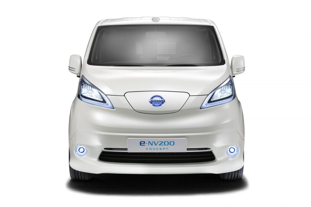 NISSAN NV200