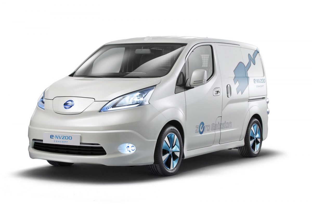 NISSAN NV200