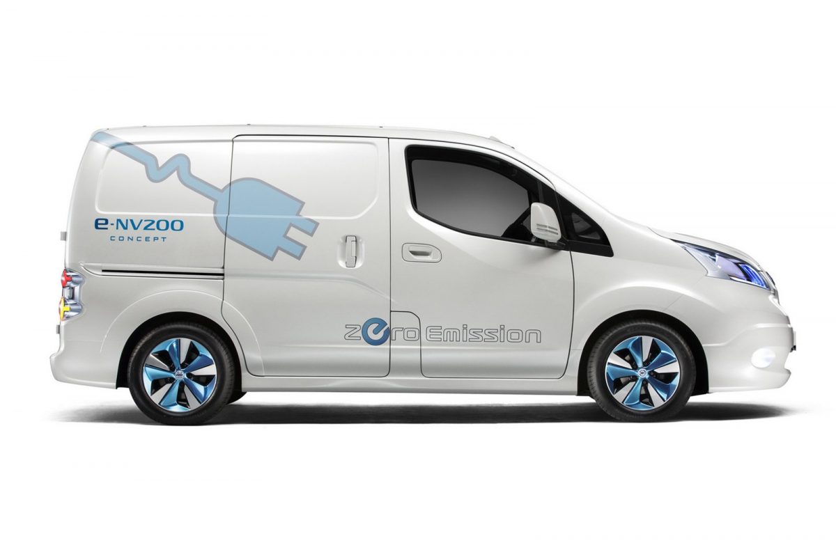 NISSAN NV200