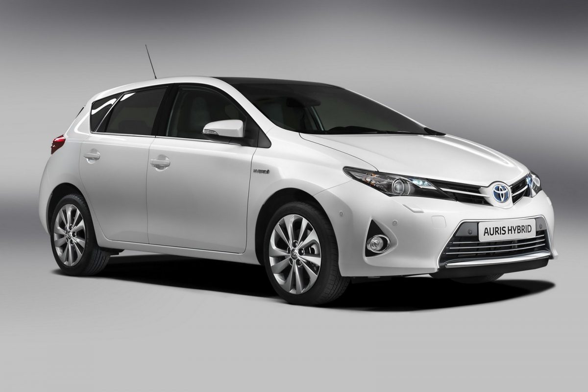 TOYOTA AURIS