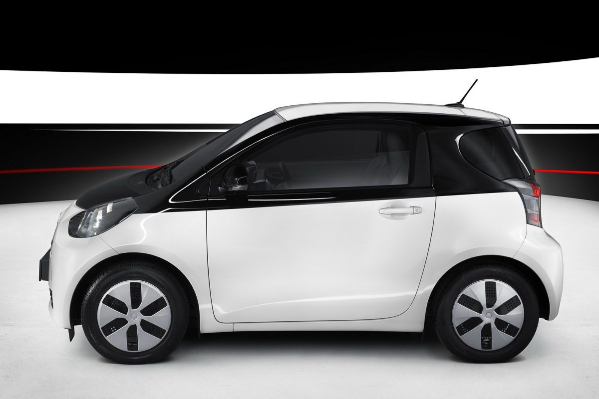 TOYOTA IQ