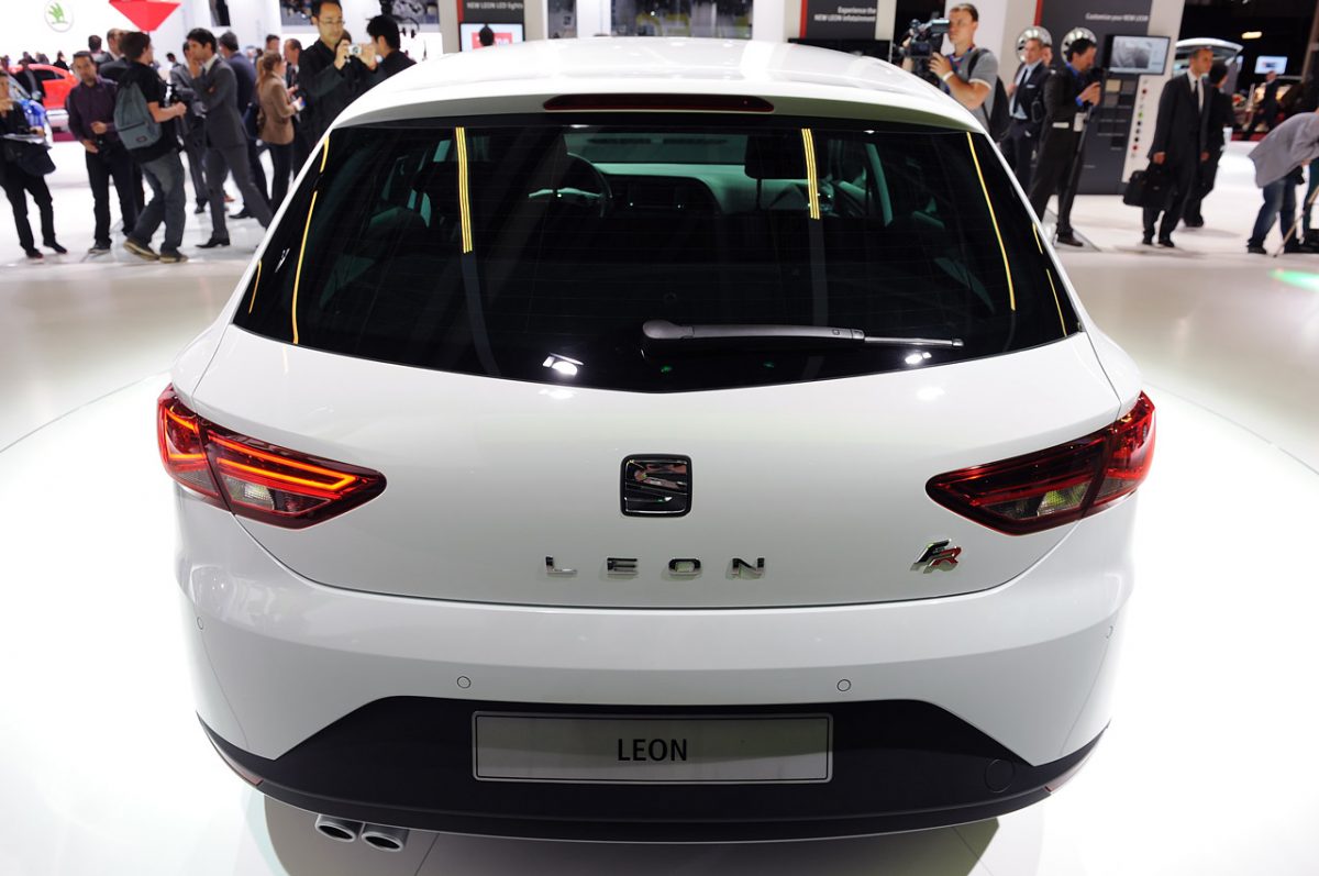 SEAT LEON