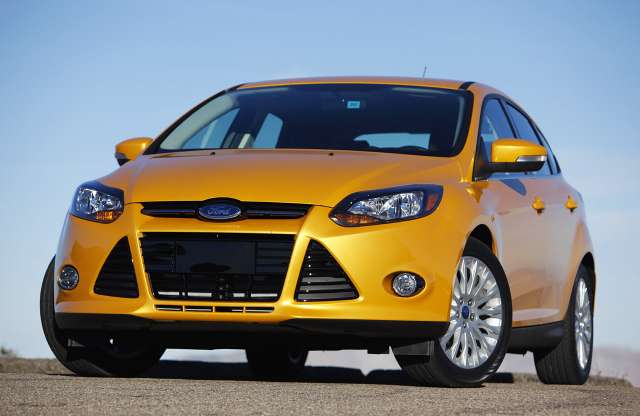 140 ezer új Focust hív vissza a Ford