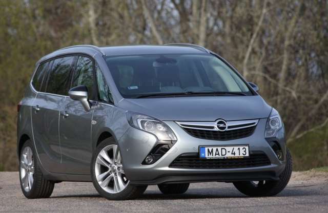 Túlzott gondoskodás – Opel Zafira 1.4 Turbo teszt