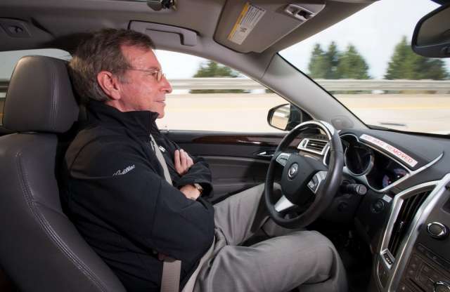 Vezető nélkül száguldhat a legújabb Cadillac