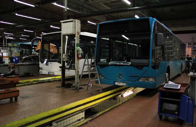 Hőguta után szervizben a BKV új Mercedes Citaro autóbuszai
