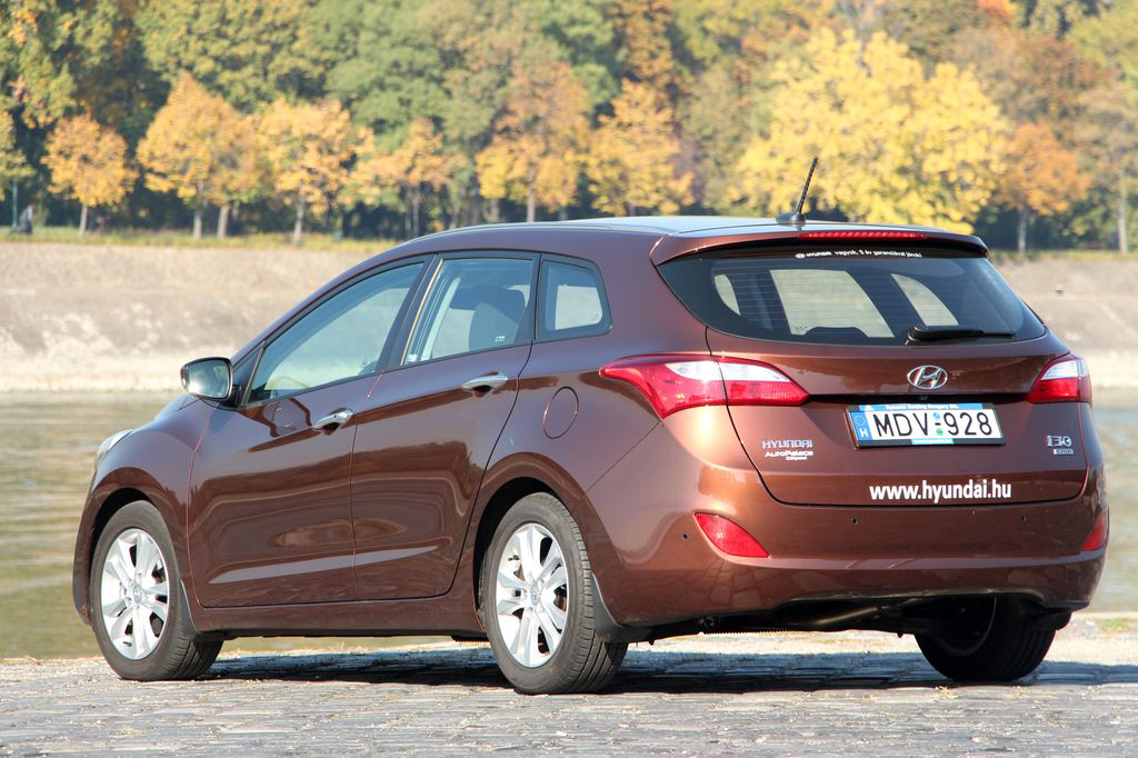 HYUNDAI I30